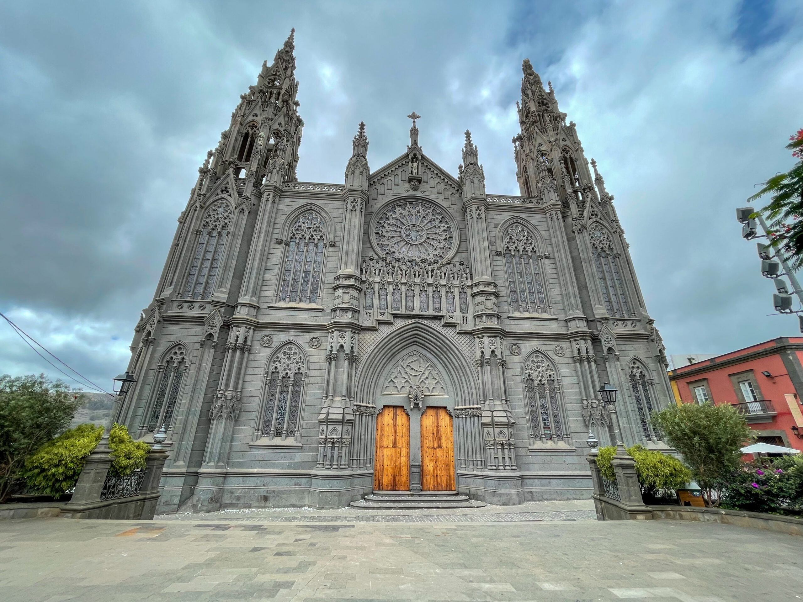 Arucas Cathedral displays impressive Neo-Gothic architecture with its distinctive twin towers and intricate carved stone detailing.