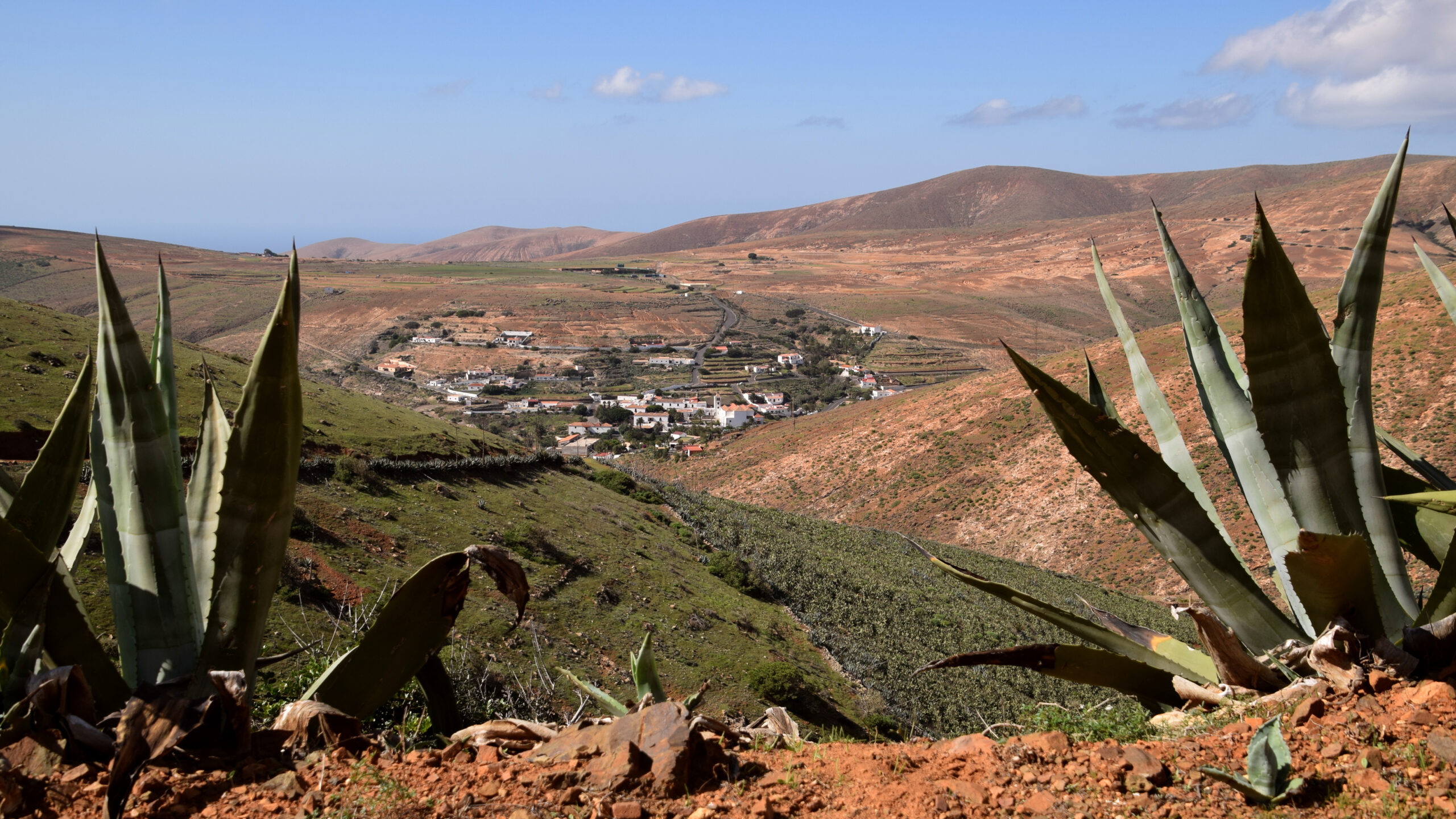 As seen from the hikingtrail from Betancuria to Morro Veloso