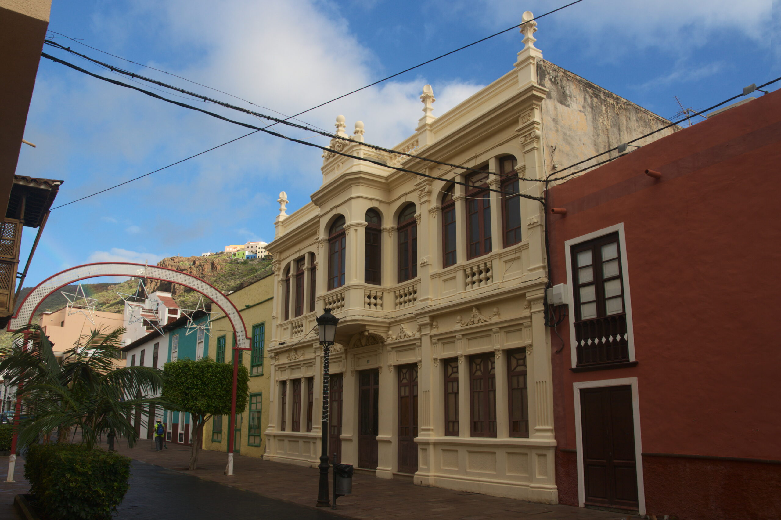 Historic colonial-era buildings in San Sebastián Old Town feature neoclassical architecture and traditional Canarian design elements.